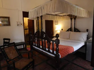 Панаджи: WelcomHeritage Panjim People