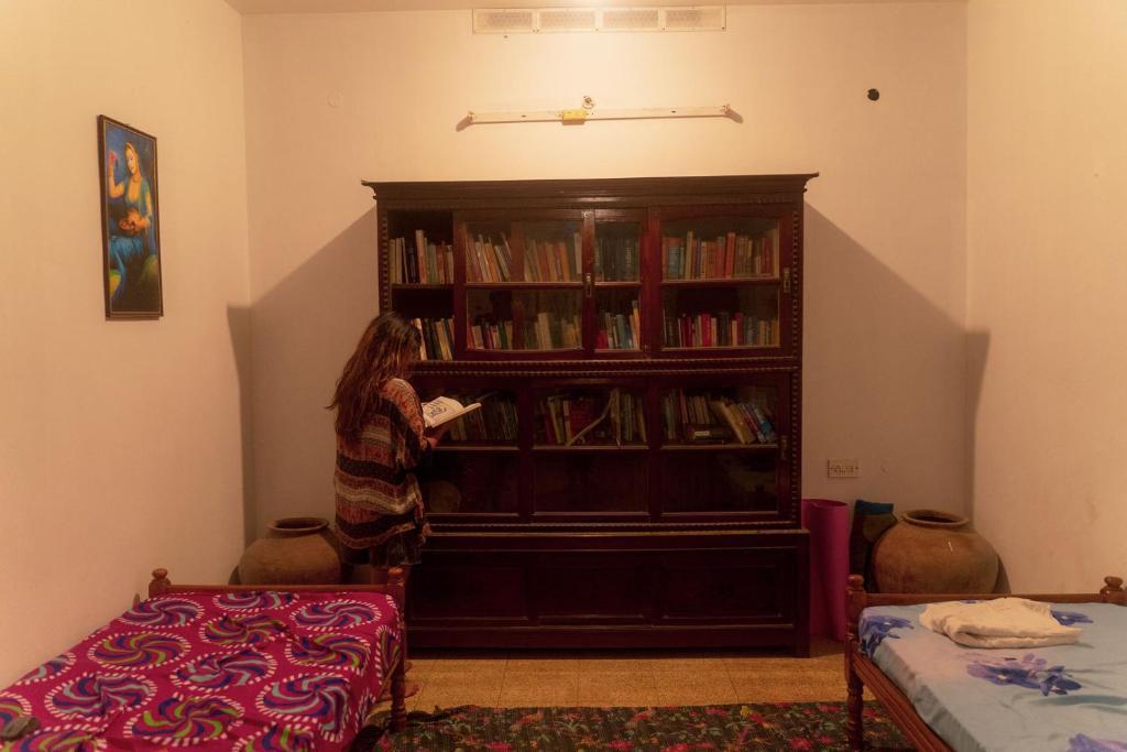 Варкала: The Lost Hostel