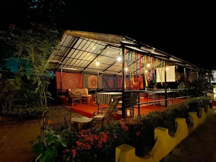 Варкала: The Lost Hostel