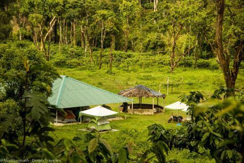Гоникоппал: Camping In Remote Coorg