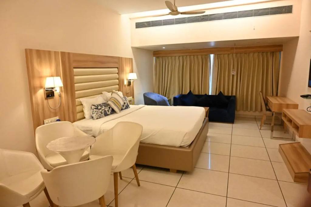 Бхаруч: Hotel Rang Inn