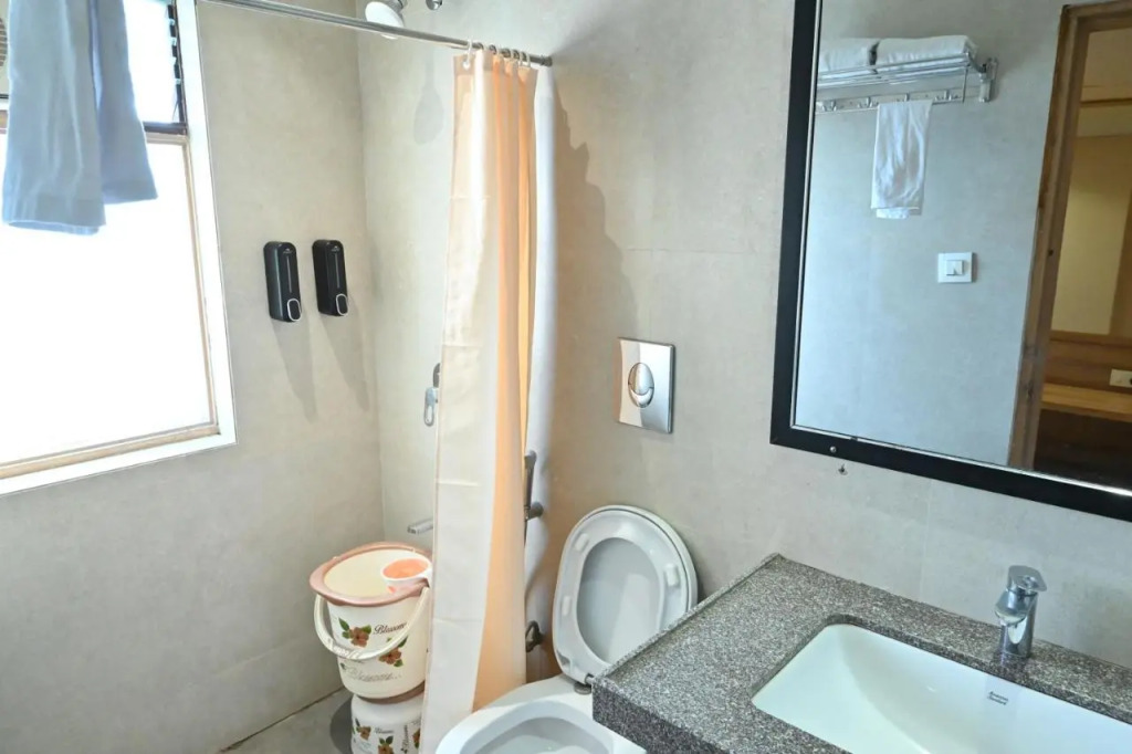 Бхаруч: Hotel Rang Inn