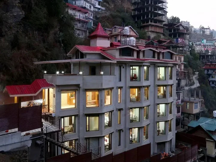 Шимла: Hotel The Rock Castle by DLS Hotels