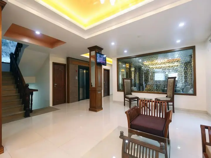 Шимла: Hotel The Rock Castle by DLS Hotels