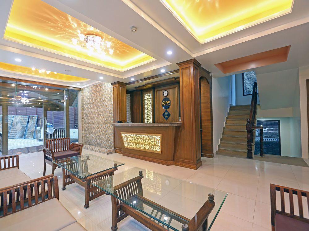 Шимла: Hotel The Rock Castle by DLS Hotels