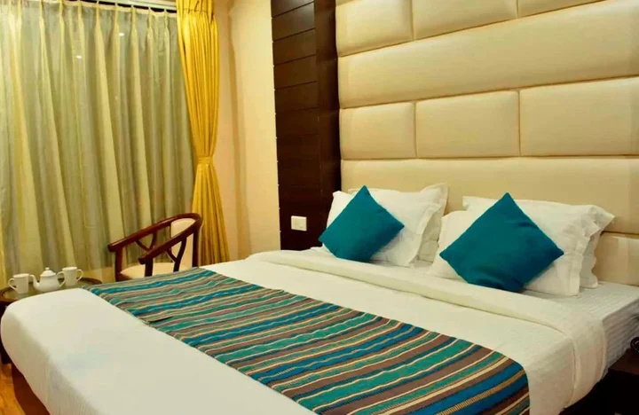 Дарджилинг: Hotel Pink Mountain
