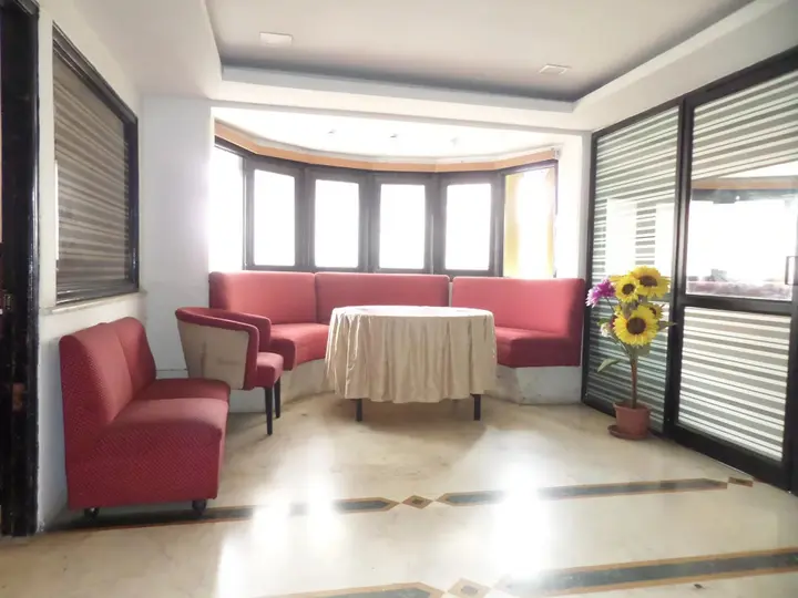 Нашик: Hotel Royal Inn