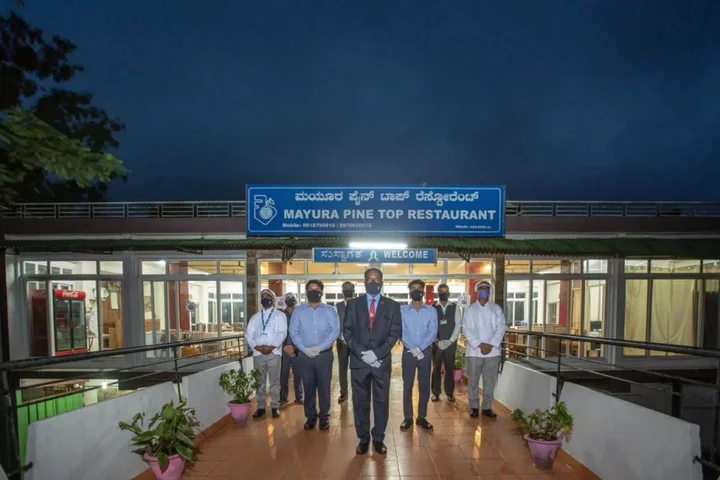 Нанди-Хилс: KSTDC Hotel Mayura Pine Top Nandi Hills