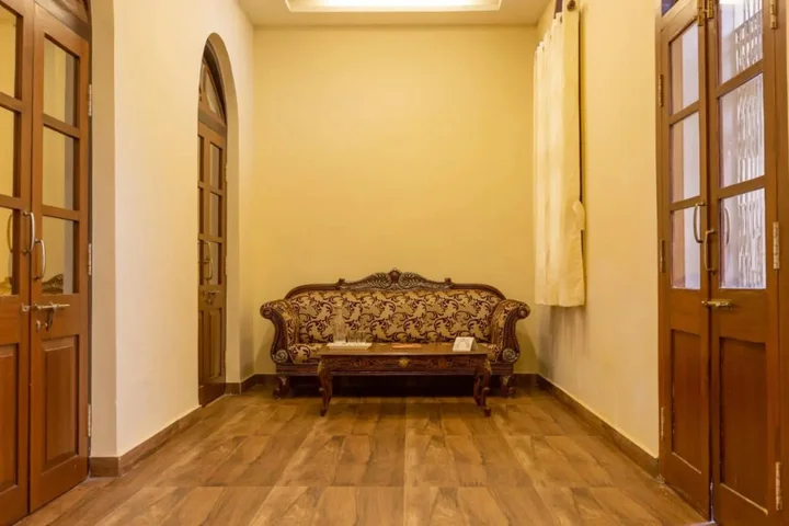 Нанди-Хилс: KSTDC Hotel Mayura Pine Top Nandi Hills