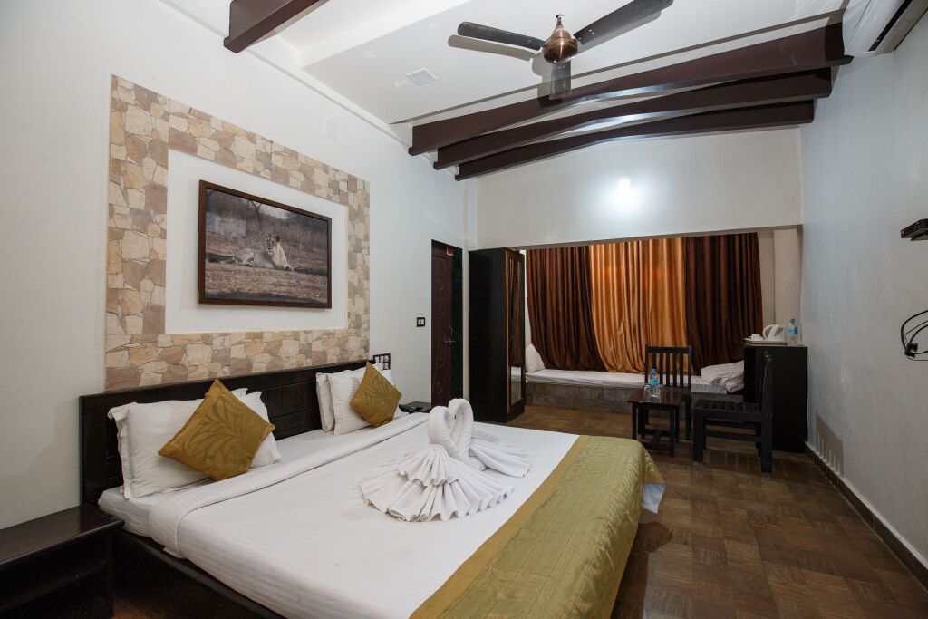 Сазан: Отель Gir Lions Paw Resort