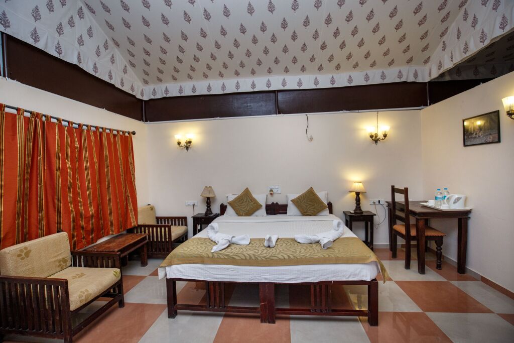 Сазан: Отель Gir Lions Paw Resort