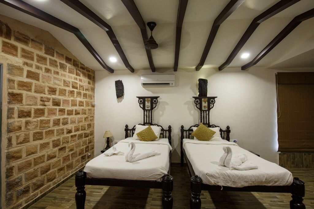Сазан: Отель Gir Lions Paw Resort