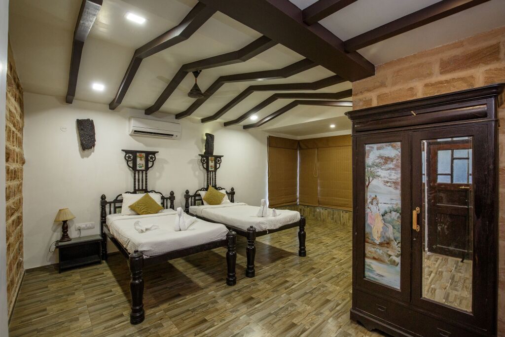 Сазан: Отель Gir Lions Paw Resort