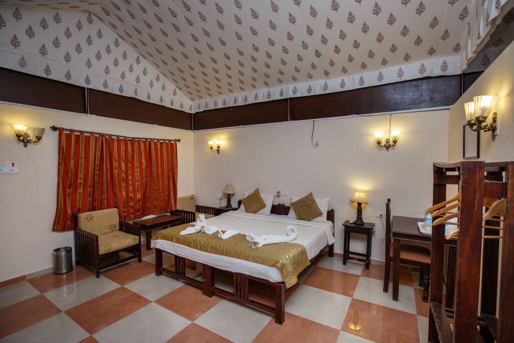 Сазан: Отель Gir Lions Paw Resort
