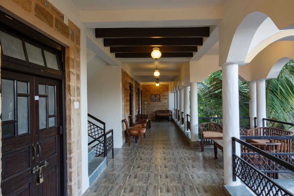 Сазан: Отель Gir Lions Paw Resort
