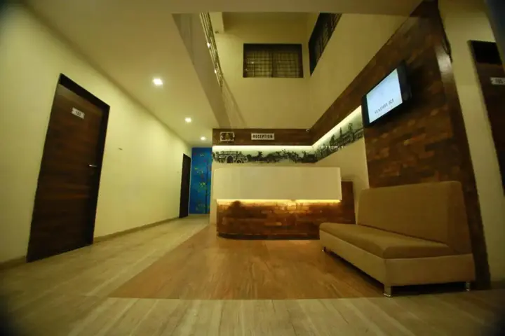 Колхапур: Hotel Madhuri Executive