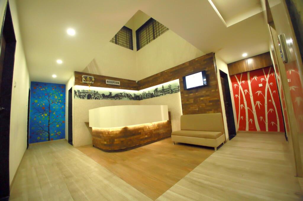 Колхапур: Hotel Madhuri Executive
