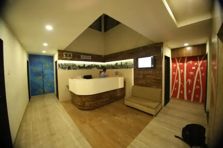 Колхапур: Hotel Madhuri Executive