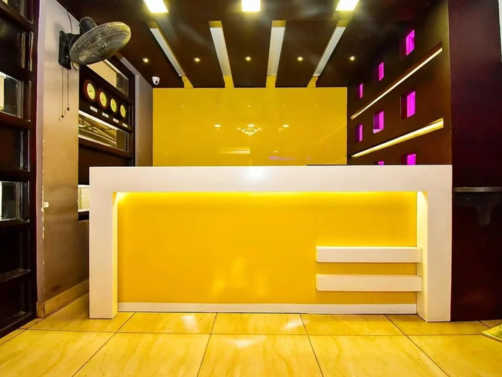 Перумал Ковил Пати: Hotel Ammbadi