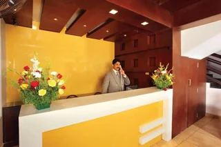 Перумал Ковил Пати: Hotel Ammbadi