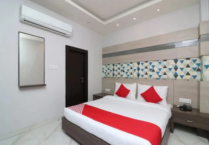 Лакхнау: OYO 7044 Hotel Megha