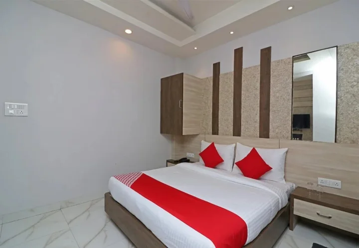 Лакхнау: OYO 7044 Hotel Megha