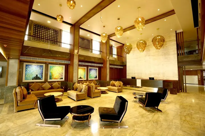 Райпур: Hotel Ivy