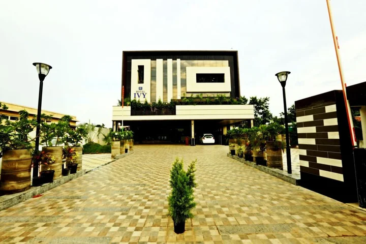 Райпур: Hotel Ivy