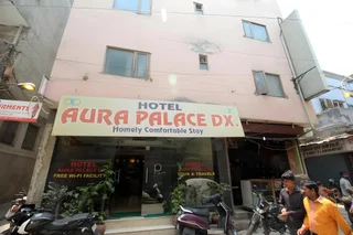 Нью-Дели: OYO 9726 Hotel Aura Palace Deluxe