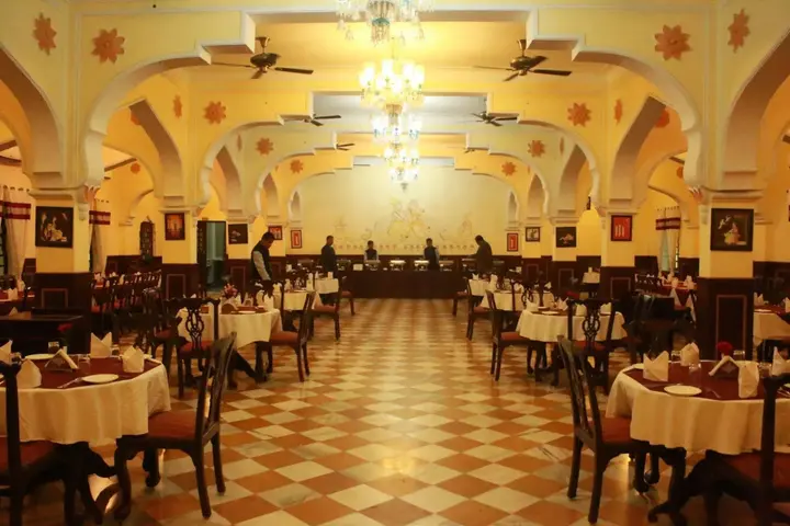 Крепость Jhansi: V Resorts Rajmahal Orchha