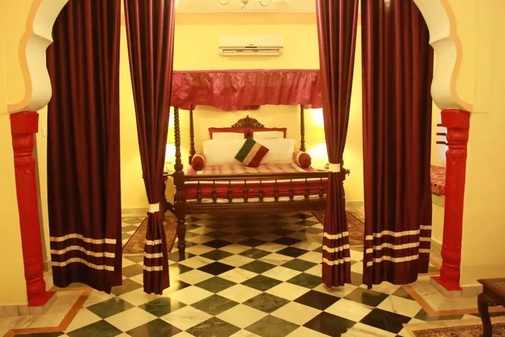Крепость Jhansi: V Resorts Rajmahal Orchha