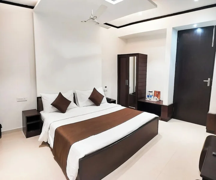 Калка: The Wind Cross Hotel