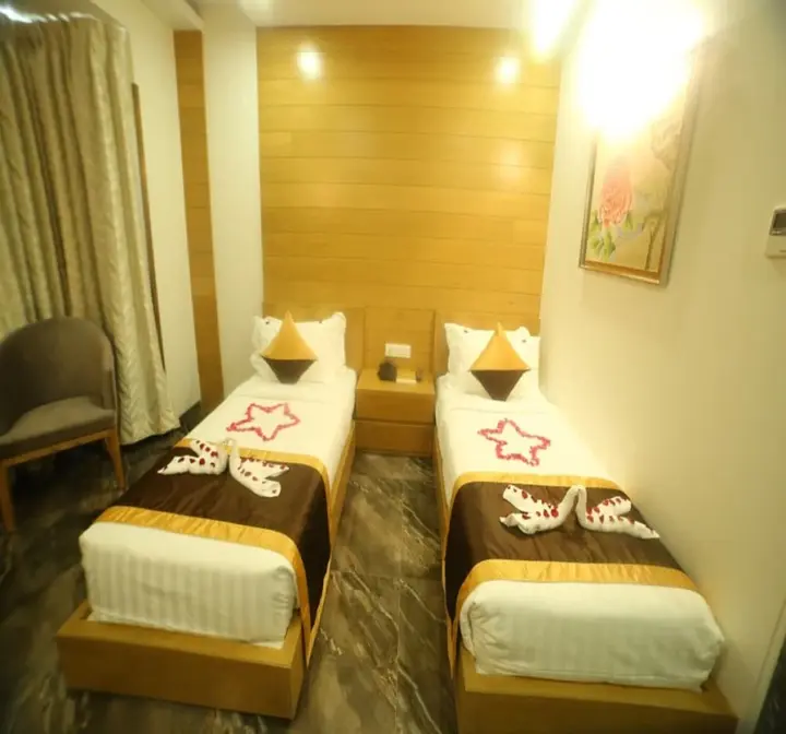 Нандьял: Hotel Suraj Grand