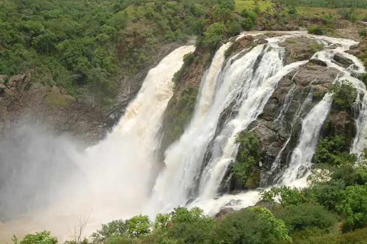 Palahalli: KSTDC Hotel Mayura Gaganachukki