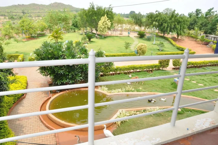Palahalli: KSTDC Hotel Mayura Gaganachukki