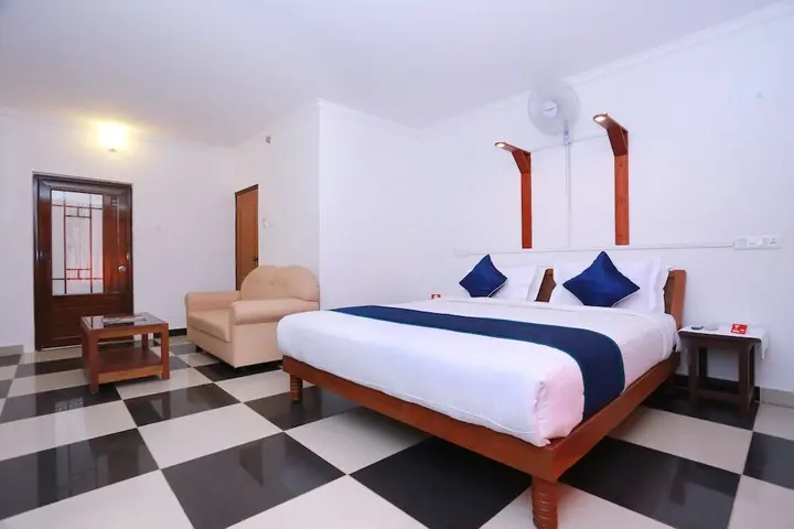 Кумили: Hotel River Moon