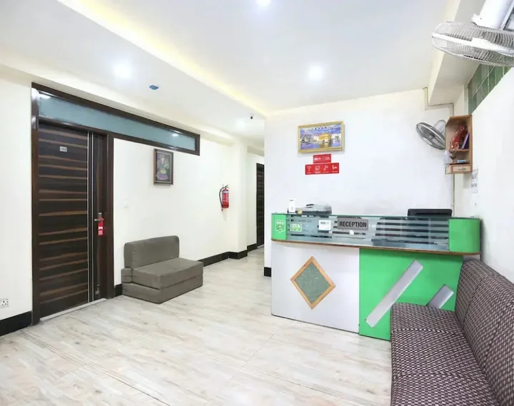 Мохали: OYO 15030 Hotel ESS PEE Grand
