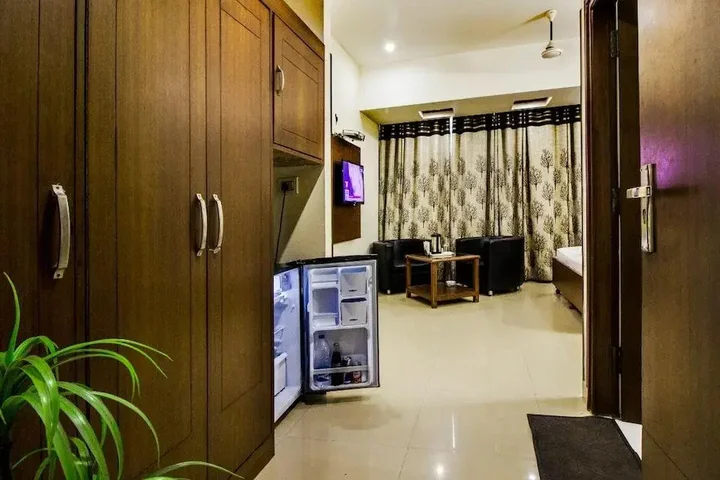 Зиракпур: Hotel At Inn