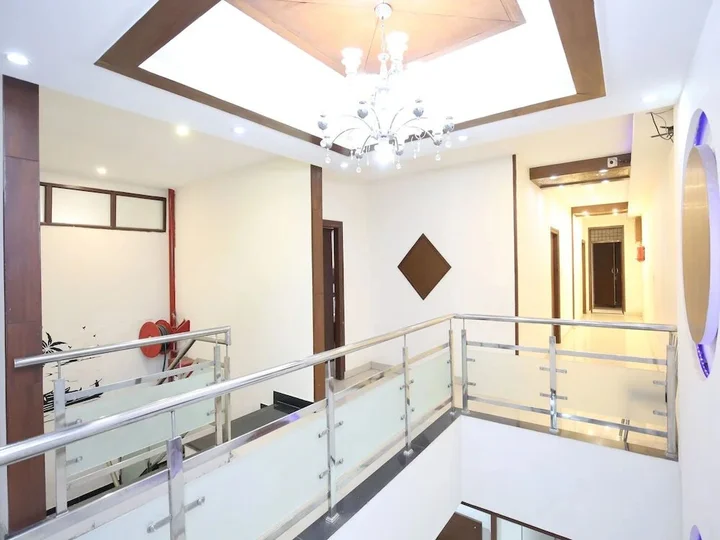 Зиракпур: Hotel At Inn
