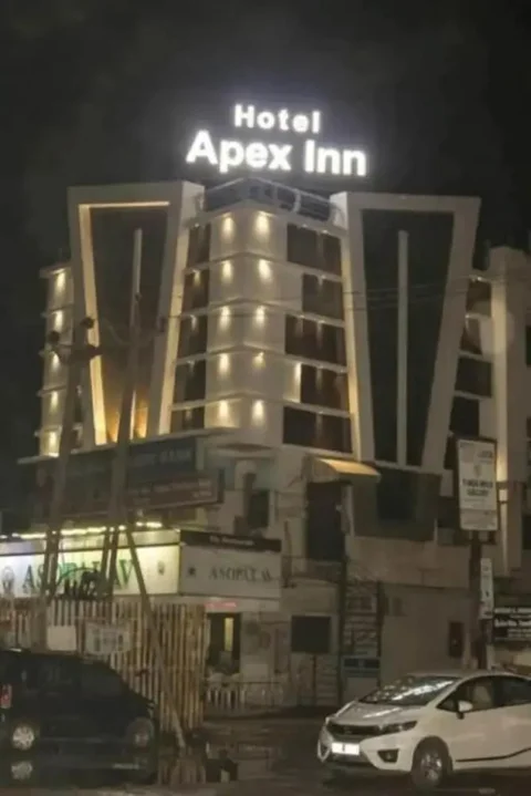 Вапи: Hotel Apex Inn