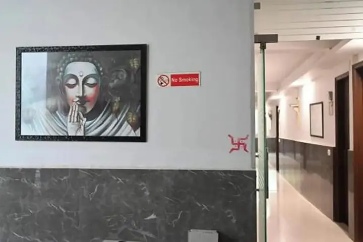 Нью-Дели: OYO 11605 Hotel Aravali Inn