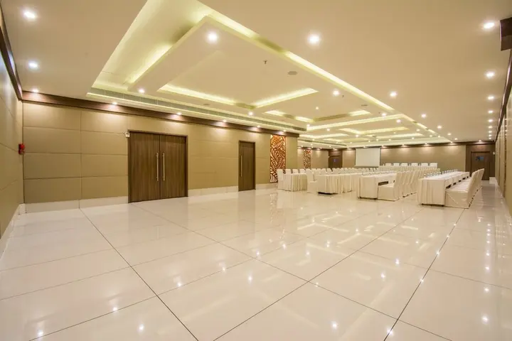 Висакхапатнам: V Hotel
