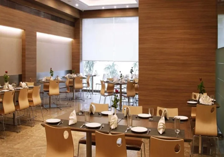 Нагпур: Hotel Dwarkamai