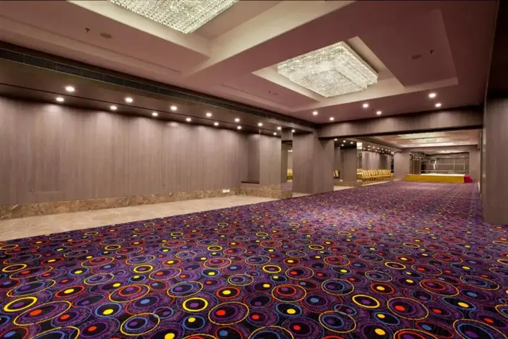 Нагпур: Hotel Dwarkamai