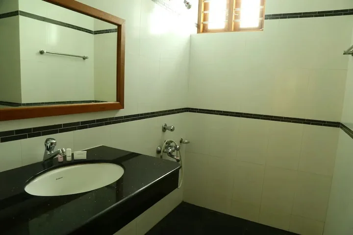 Тируванантапурам: Travancore Island Resort