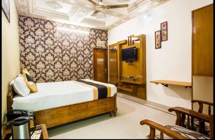 Биканер: Hotel Bharat Niwas