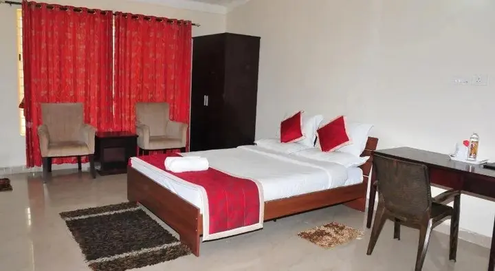 Алюр: KSTDC Hotel Mayura Shantala Halebeedu