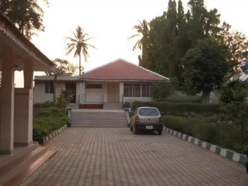 Алюр: KSTDC Hotel Mayura Shantala Halebeedu