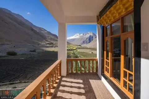 Каза: Zostel Spiti
