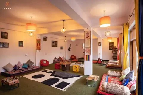 Каза: Zostel Spiti
